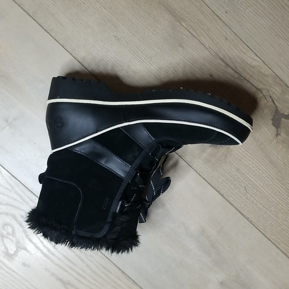 Sorel Women's Tivoli V Winter Boot black sz 10 NWOT - Picture 6 of 9